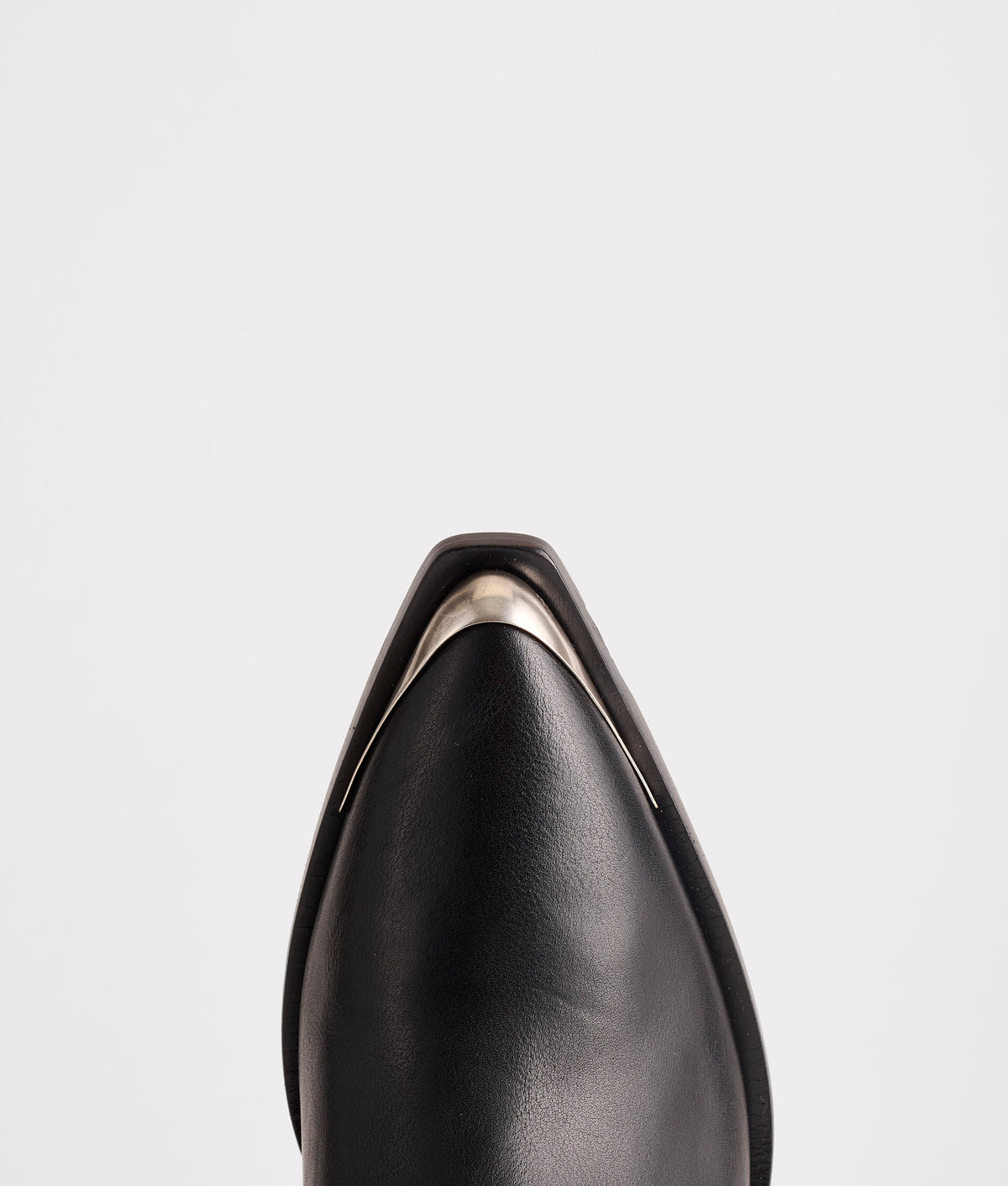 Vivi :: Black 8