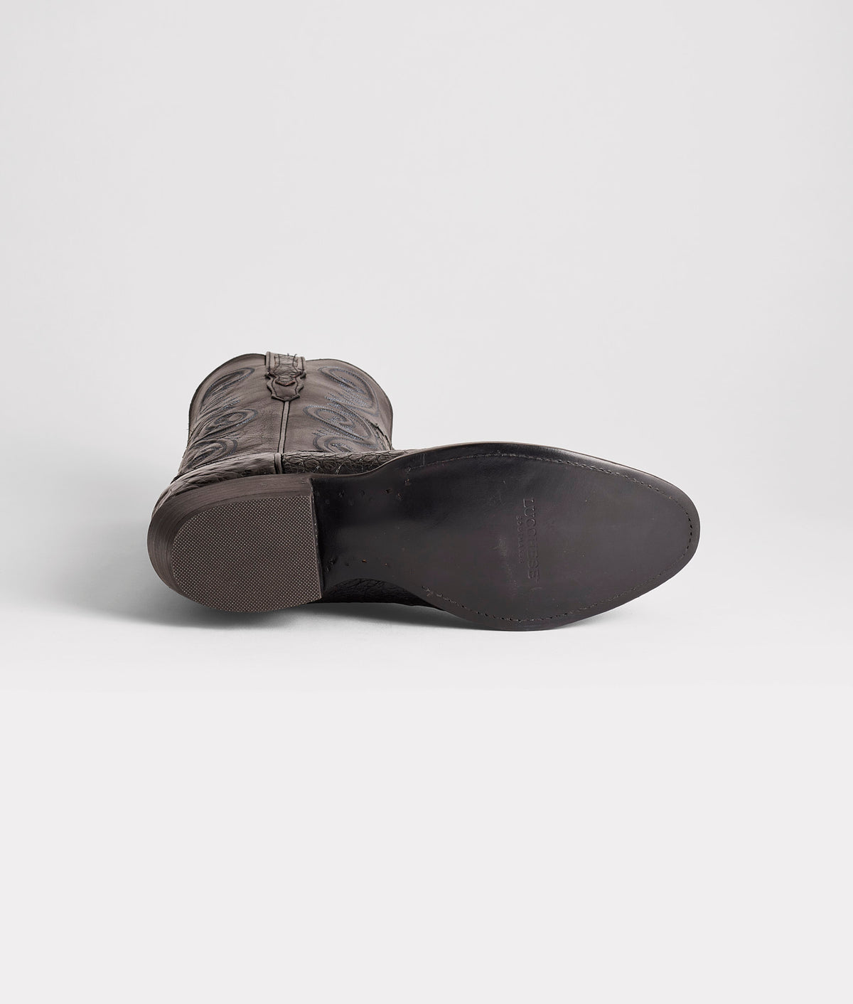 Jones :: Black 6