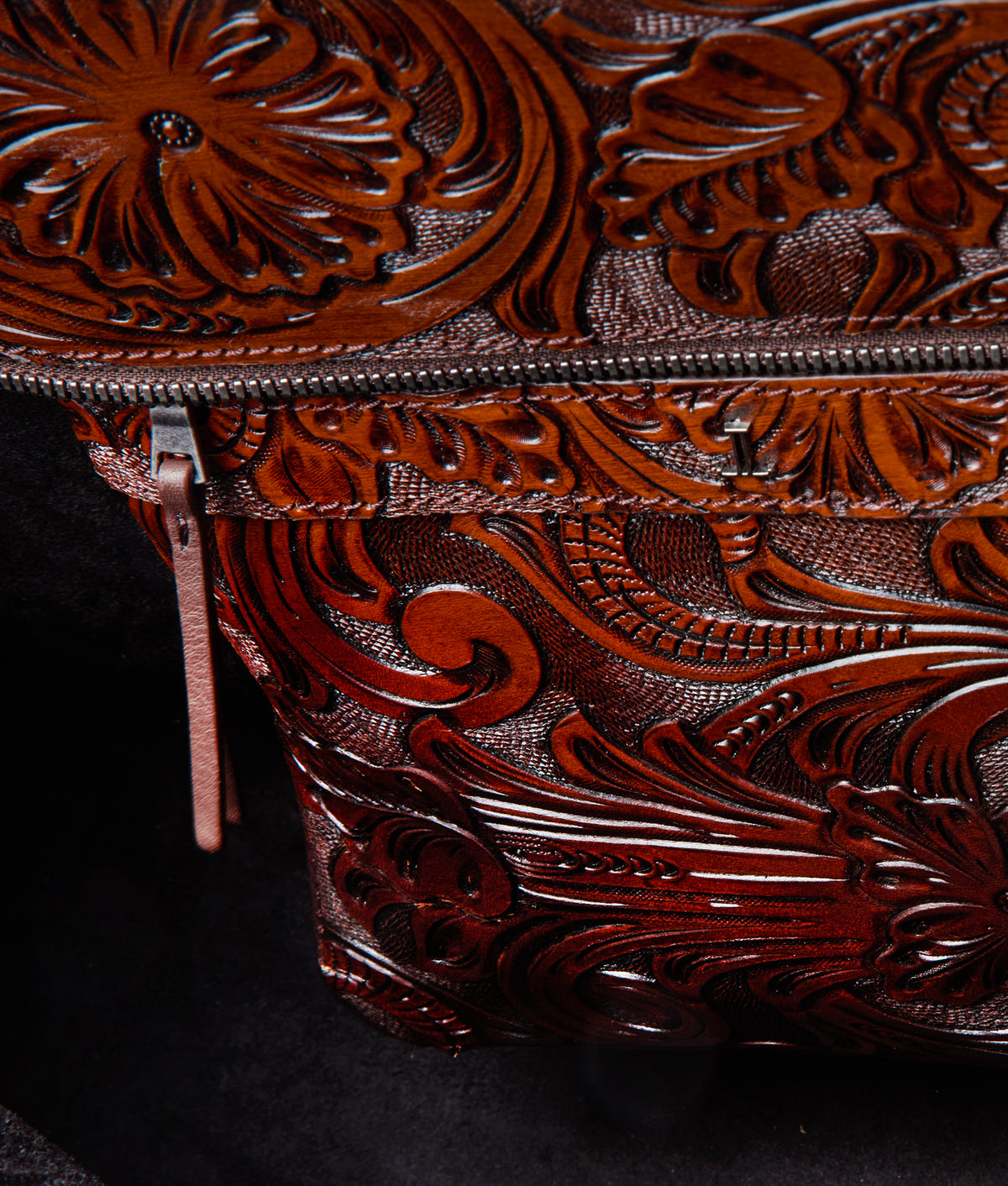 Intagliare Travel Tote :: Cognac 11
