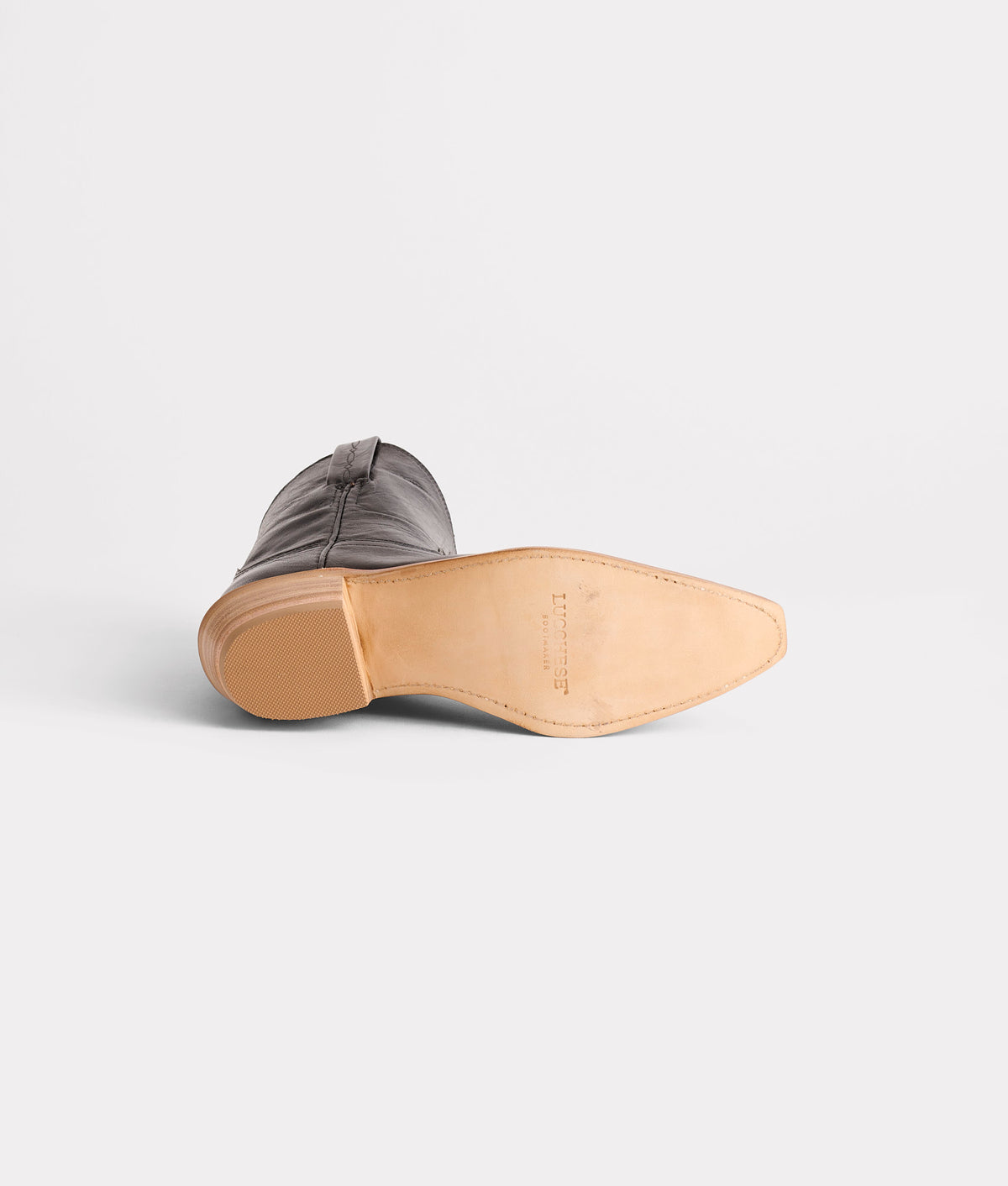 Gaby :: Black 6