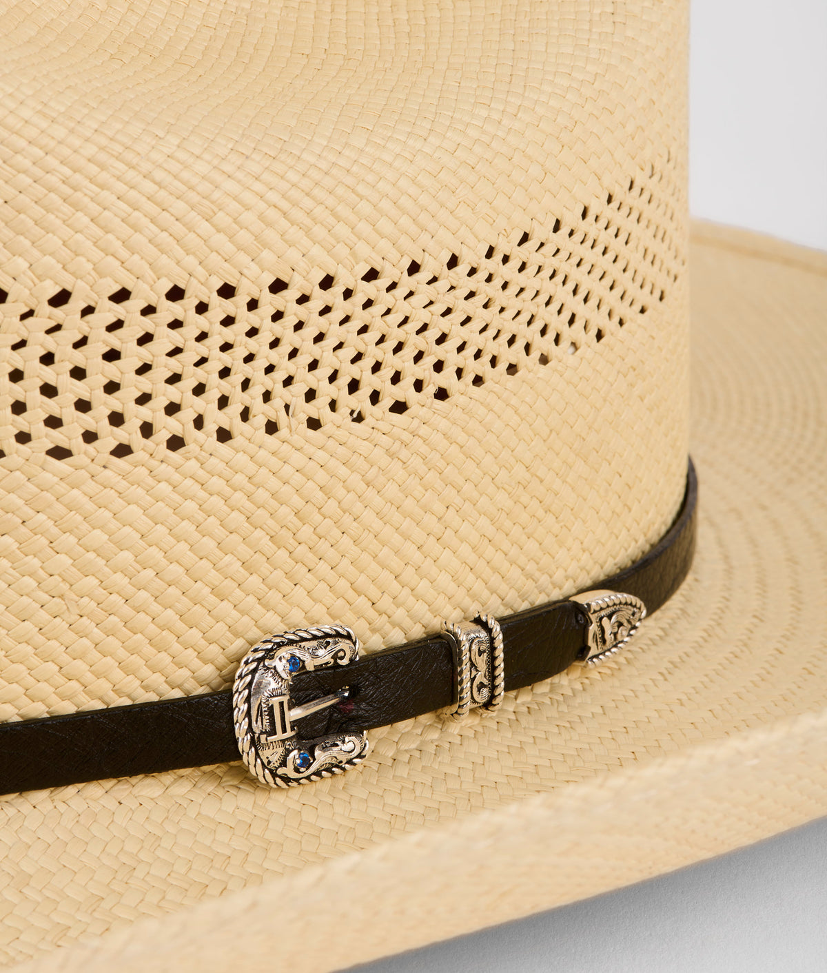 The San Saba :: Natural 5